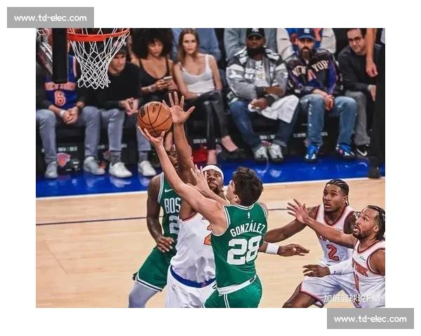 群雄逐鹿！51 分封神压文班，里夫斯锁定 NBA 日最佳