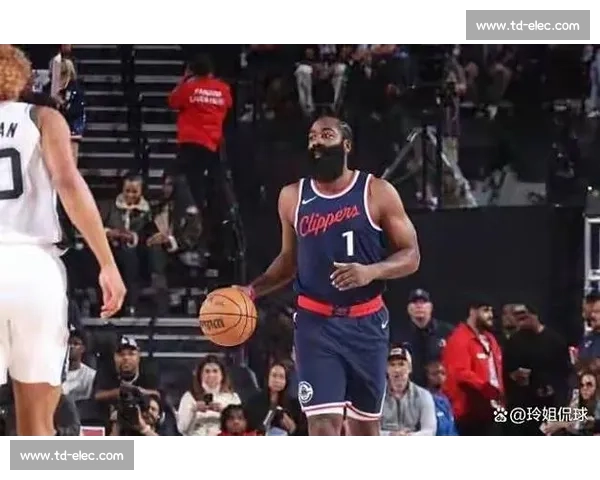 泰伦卢吐心声:伦纳德健康便不透支哈登,他太委屈 泰伦卢吐心声:伦纳德健康便不透支哈登,他太委屈